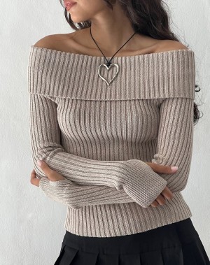 Women's Motel Rocks Circe Off-shoulder Long Sleeve Knit Top Jumpers Beige | UWE1235EG