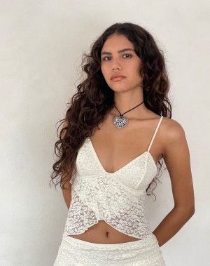 Women's Motel Rocks Cojira Lace Butterfly Vest White | TVS6656RV